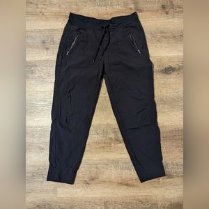 Athleta Trekkie Jogger, size 10